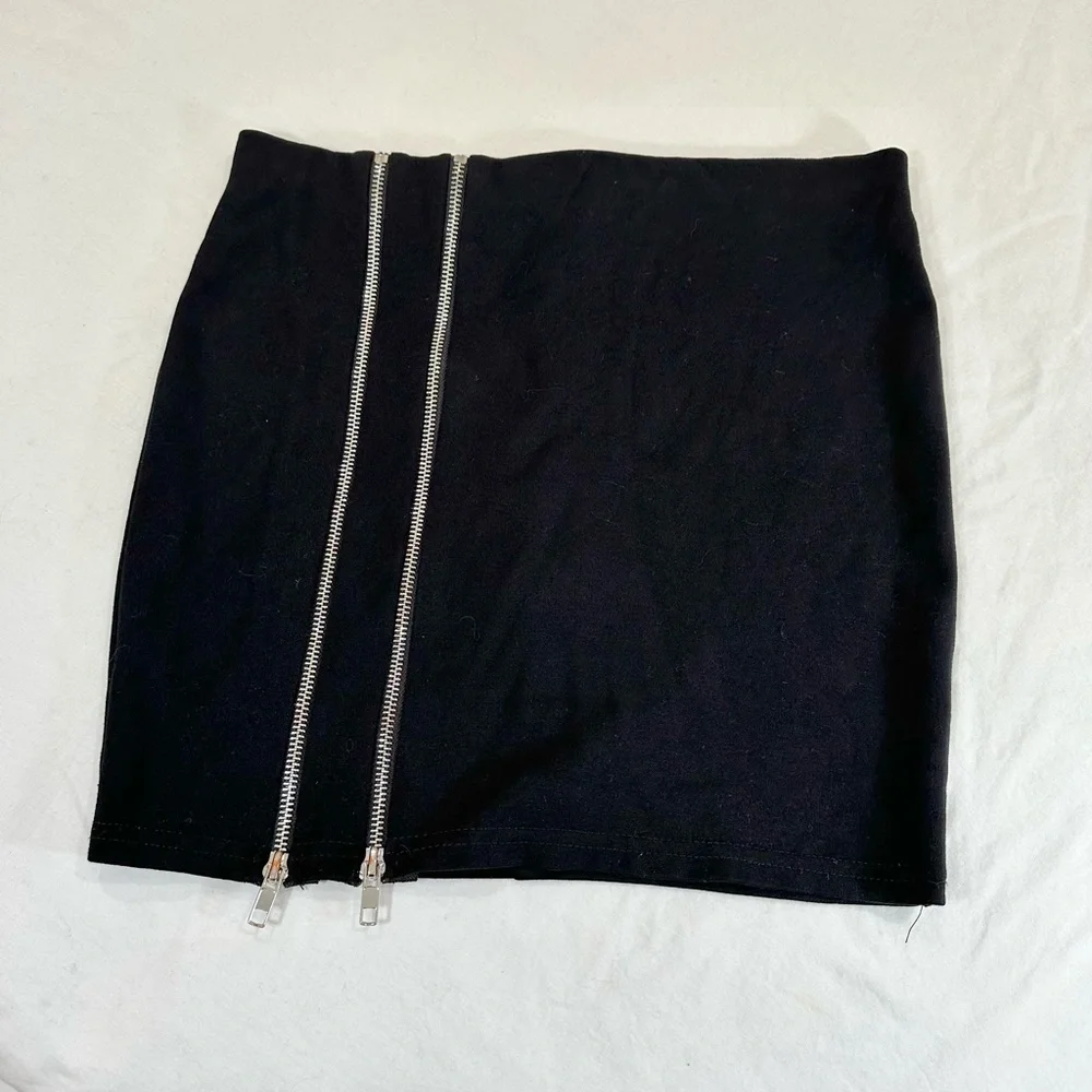AQUA ZIP SLIT MINI SKIRT
